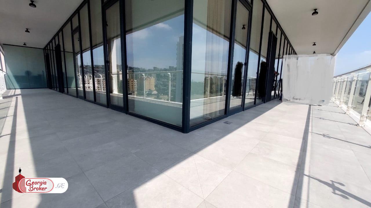 nearly repaired 5-room apartment for sale